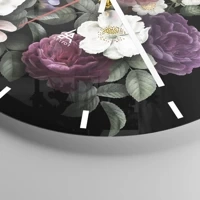 Clock face with lines