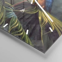 Clock face with lines