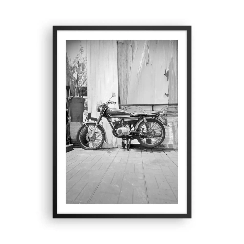 Poster in black frame - Retro motorcycle against a wooden wall - 50x70cm - Classics above All - Modern wall decoration for the living room and bedroom ARTTOR
