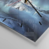 Clock face with lines