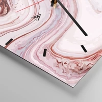 Clock face with lines