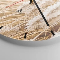 Clock face with lines