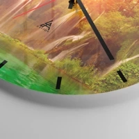Clock face with lines