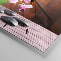 Clock face with lines