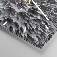 Clock face with lines