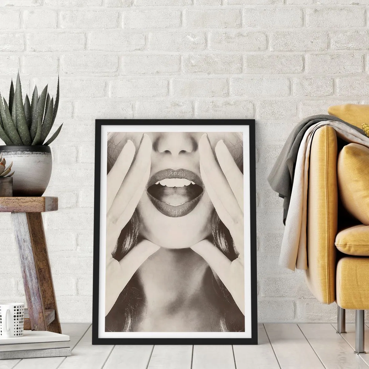 Poster in black frame - Coming! - 70x100 cm