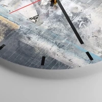 Clock face with lines