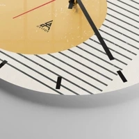 Clock face with lines