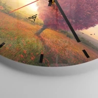 Clock face with lines