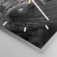 Clock face with lines