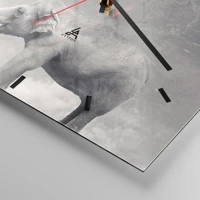 Clock face with lines