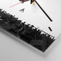 Clock face with lines