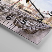 Clock face with numbers