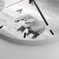 Clock face with lines