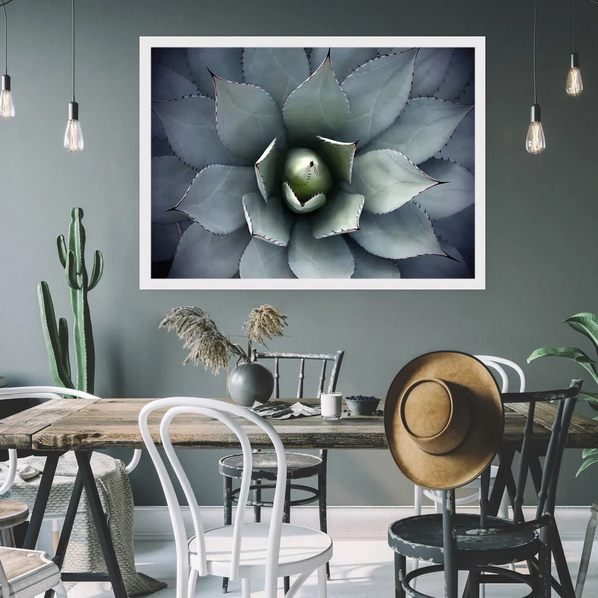 Poster - Attracts and Warns - 70x50 cm