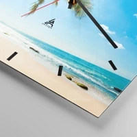 Clock face with lines