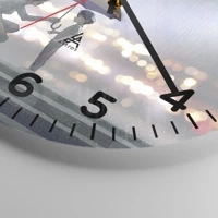 Clock face with numbers