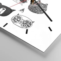 Clock face with lines