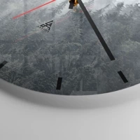 Clock face with lines