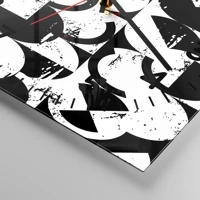 Clock face with numbers
