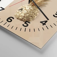 Clock face with numbers