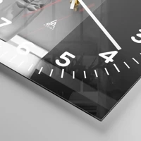 Clock face with numbers