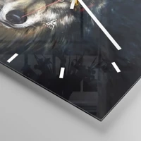 Clock face with lines