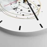 Clock face with lines
