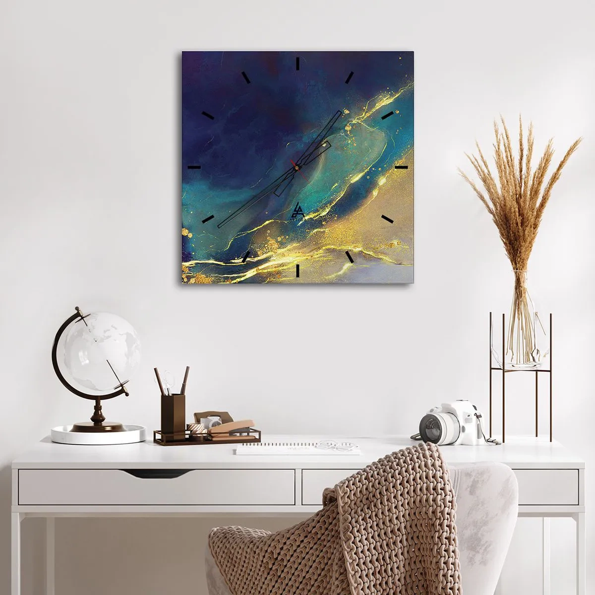 Wall clock - Clock on glass - Golden Flood - 30x30 cm