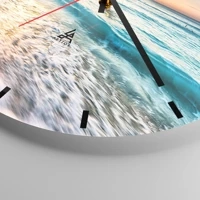 Clock face with lines