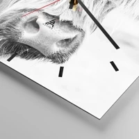 Clock face with lines