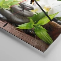 Clock face with lines