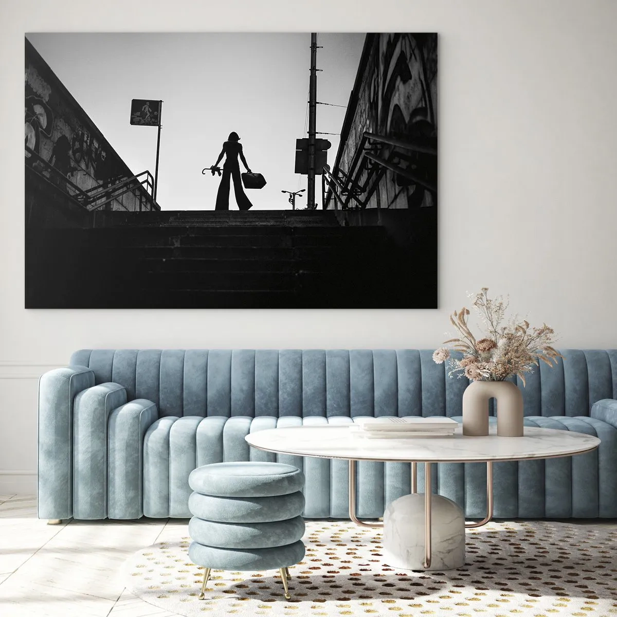 Glass picture - Black and white silhouette of a woman against the backdrop of a cityscape - 70x50cm - City Wander - Modern wall decoration for the living room and bedroom ARTTOR