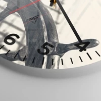 Clock face with numbers