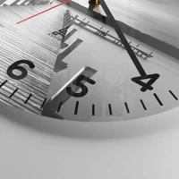 Clock face with numbers