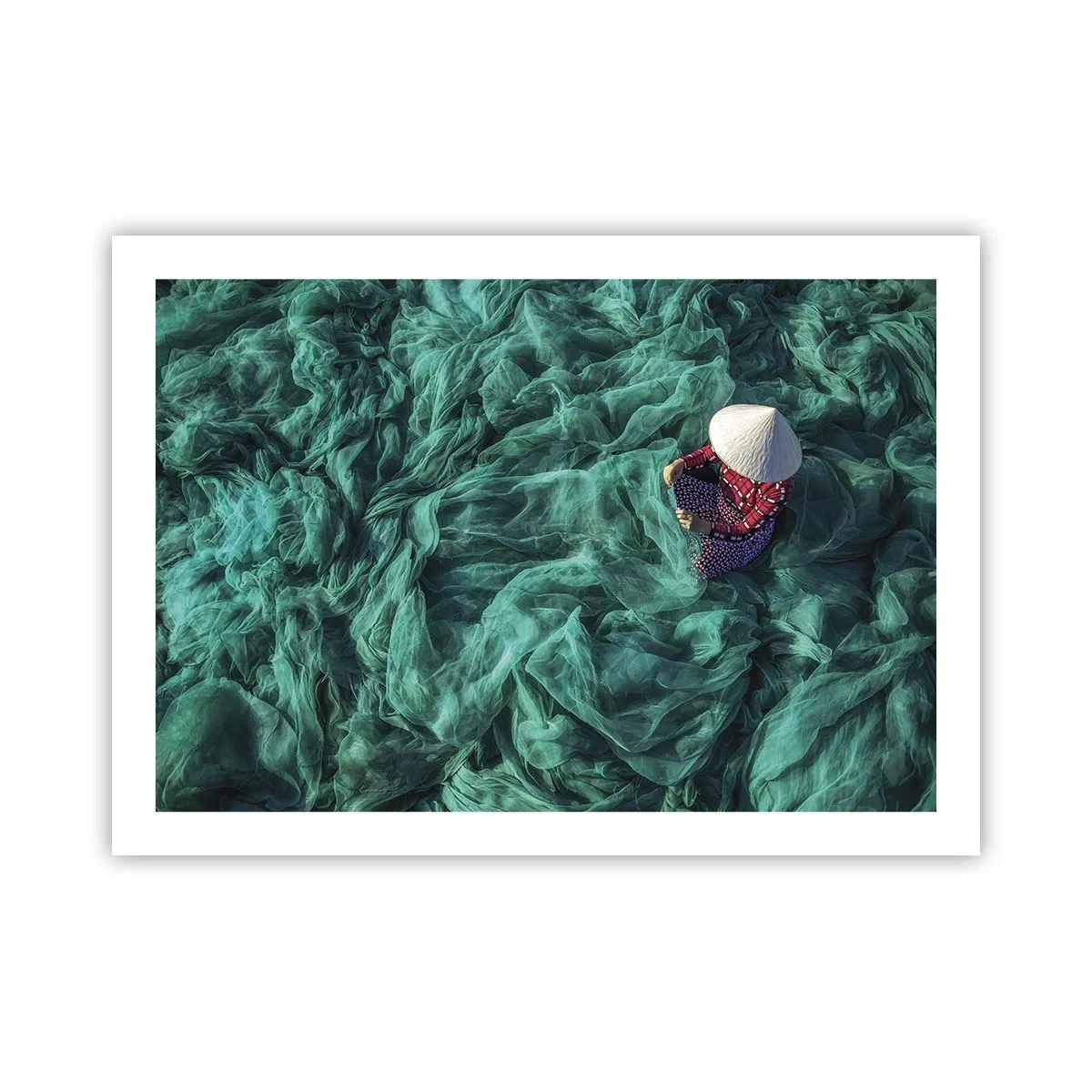 Poster - In the Sea of Nets - 70x50 cm