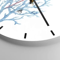 Clock face with lines