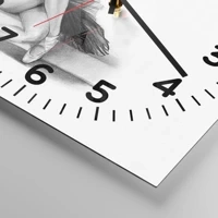 Clock face with numbers