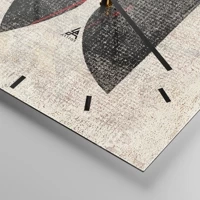 Clock face with lines