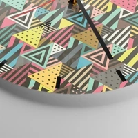 Clock face with lines