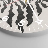 Clock face with numbers