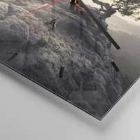 Clock face with lines