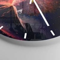 Clock face with lines
