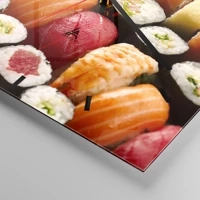 Clock face with lines