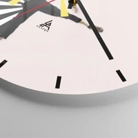 Clock face with lines