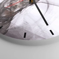 Clock face with lines