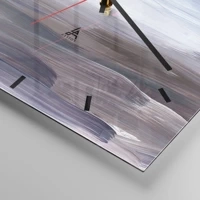 Clock face with lines