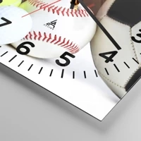 Clock face with numbers