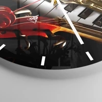 Clock face with lines