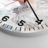 Clock face with numbers